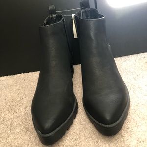 Black Gap Pointed Booties with Tread